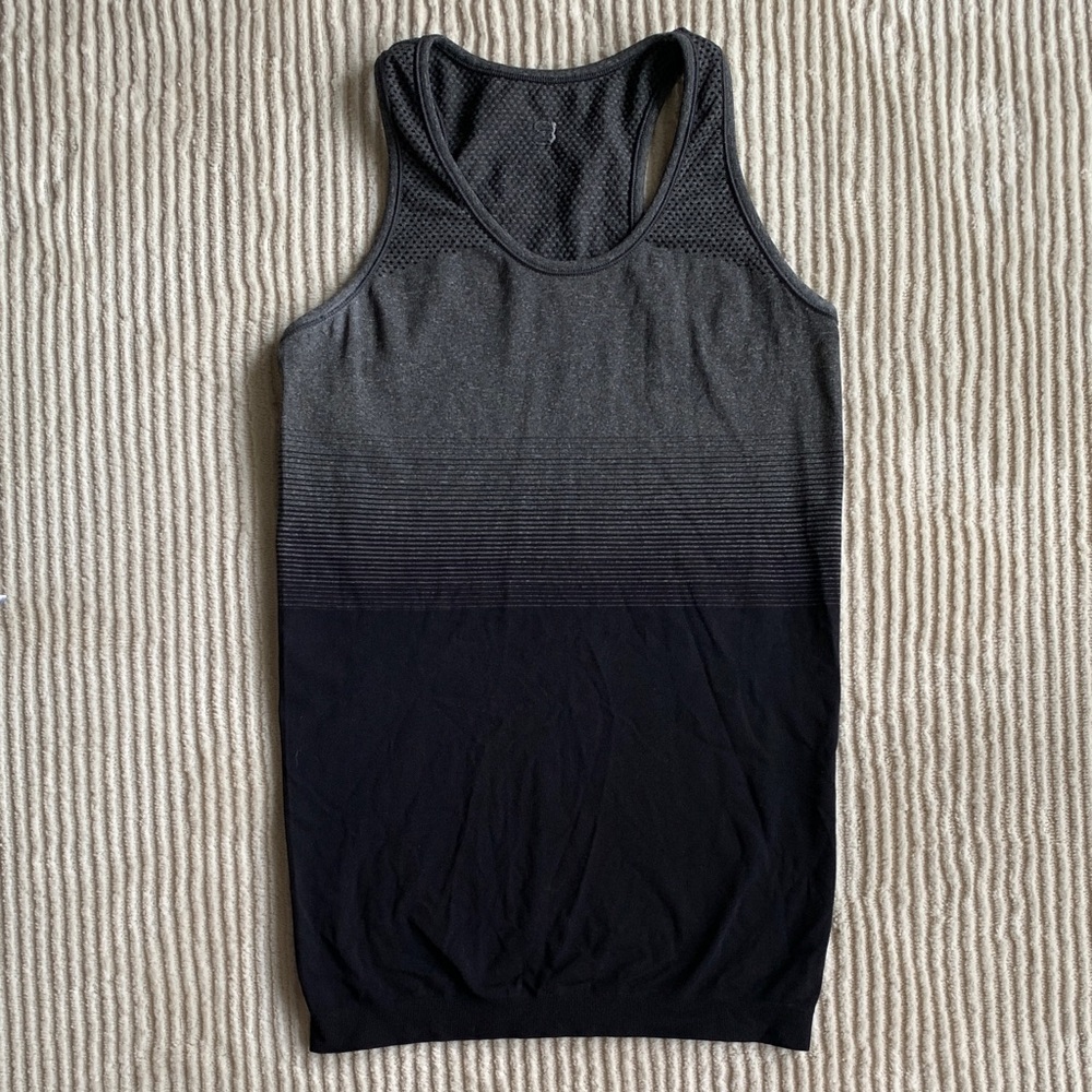 Sweaty Betty Gray and Black Ombré Workout Top